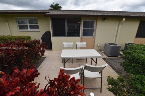 Copropriété à vendre à West Palm Beach, Floride: 1 chambre, 56.76 m2 № 2009916 - photo 25