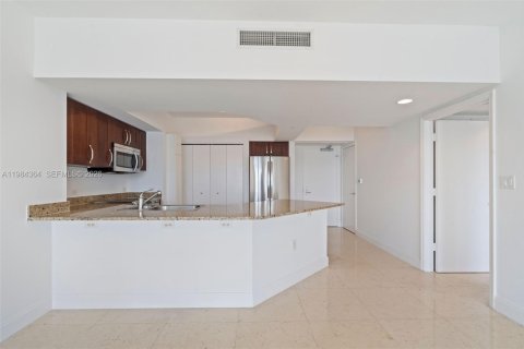 Купить кондоминиум в Авентура, Флорида 2 спальни, 116.78м2, № 2050827 - фото 6