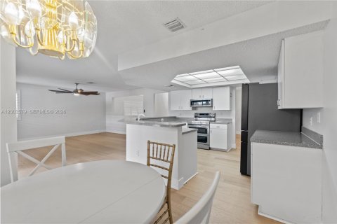 Casa en alquiler en Plantation, Florida, 3 dormitorios, 226.87 m2 № 2071269 - foto 19