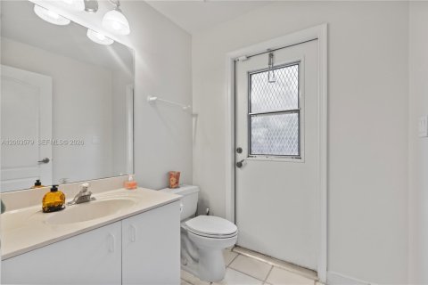 Casa en alquiler en Plantation, Florida, 3 dormitorios, 226.87 m2 № 2071269 - foto 29