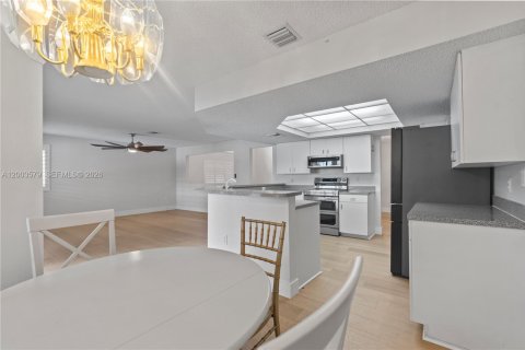 Casa en alquiler en Plantation, Florida, 3 dormitorios, 226.87 m2 № 2071269 - foto 7