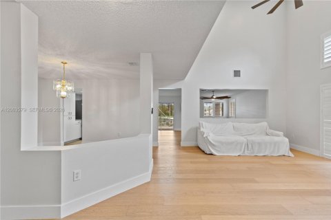 Casa en alquiler en Plantation, Florida, 3 dormitorios, 226.87 m2 № 2071269 - foto 4