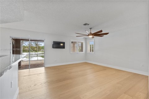 Casa en alquiler en Plantation, Florida, 3 dormitorios, 226.87 m2 № 2071269 - foto 17