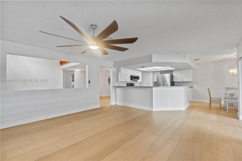 Casa en alquiler en Plantation, Florida, 3 dormitorios, 226.87 m2 № 2071269 - foto 24