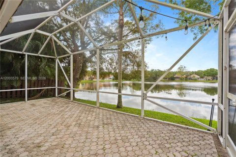 Casa en alquiler en Plantation, Florida, 3 dormitorios, 226.87 m2 № 2071269 - foto 6