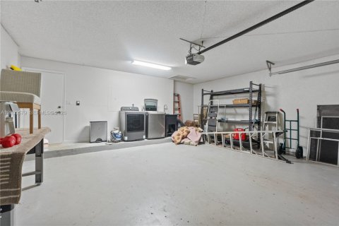 Casa en alquiler en Plantation, Florida, 3 dormitorios, 226.87 m2 № 2071269 - foto 20