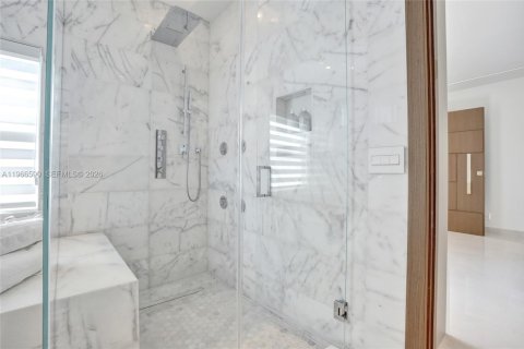 Casa en alquiler en Aventura, Florida, 3 dormitorios, 260.13 m2 № 2028242 - foto 15