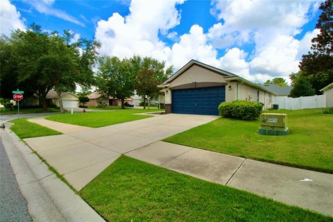 House in Ocala, Florida 4 bedrooms, 202.99 sq.m. № 1874023 - photo 3