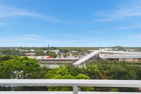 Copropriété à louer à Miami, Floride: 3 chambres, 128.67 m2 № 2278766 - photo 16