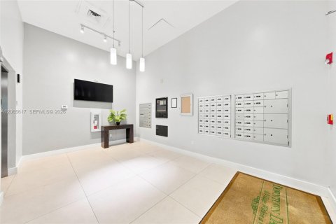 Copropriété à louer à Miami, Floride: 3 chambres, 128.67 m2 № 2278766 - photo 25