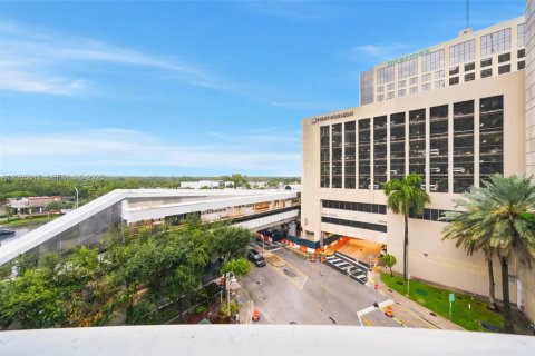 Copropriété à louer à Miami, Floride: 3 chambres, 128.67 m2 № 2278766 - photo 18