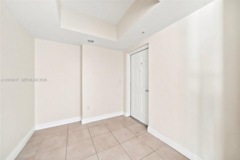 Copropriété à louer à Miami, Floride: 3 chambres, 128.67 m2 № 2278766 - photo 27