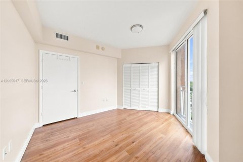 Copropriété à louer à Miami, Floride: 3 chambres, 128.67 m2 № 2278766 - photo 21