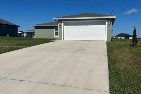 Снять в аренду виллу или дом в Лабель, Флорида 3 спальни, № 1963406 - фото 1