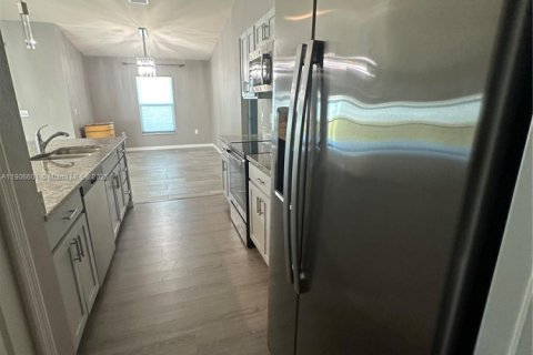 Casa en alquiler en LaBelle, Florida, 3 dormitorios № 1963406 - foto 16