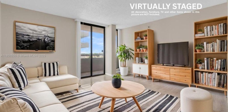 Condominio en Miami Beach, Florida, 1 dormitorio  № 1963464