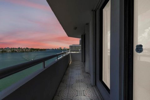 Condominio en venta en Miami Beach, Florida, 1 dormitorio, 81.94 m2 № 1963464 - foto 26