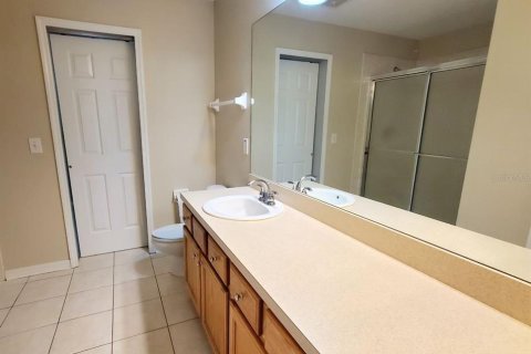 Townhouse in Land O' Lakes, Florida 2 bedrooms, 143.81 sq.m. № 2267204 - photo 13