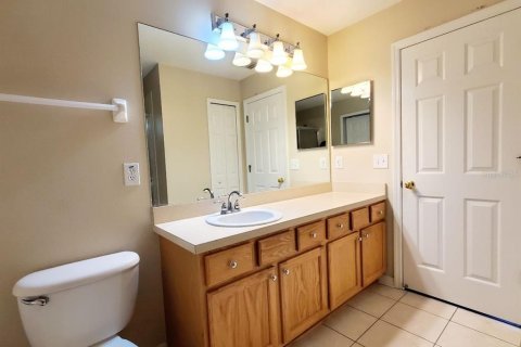 Townhouse in Land O' Lakes, Florida 2 bedrooms, 143.81 sq.m. № 2267204 - photo 14