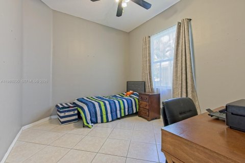 House in Homestead, Florida 4 bedrooms, 192.21 sq.m. № 2080260 - photo 20