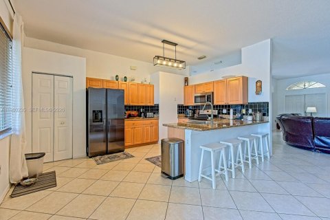House in Homestead, Florida 4 bedrooms, 192.21 sq.m. № 2080260 - photo 8