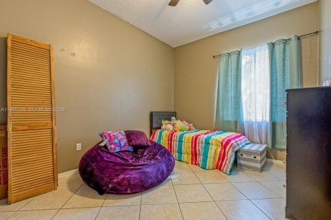 House in Homestead, Florida 4 bedrooms, 192.21 sq.m. № 2080260 - photo 18