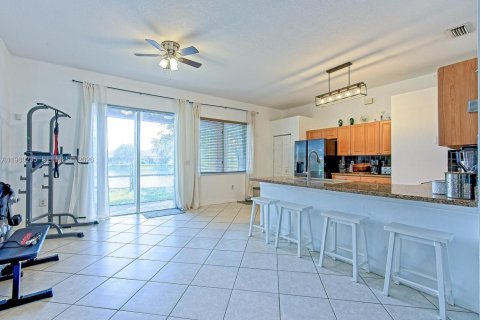 House in Homestead, Florida 4 bedrooms, 192.21 sq.m. № 2080260 - photo 7