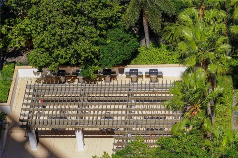 Condo in Aventura, Florida, 2 bedrooms  № 2003090 - photo 5