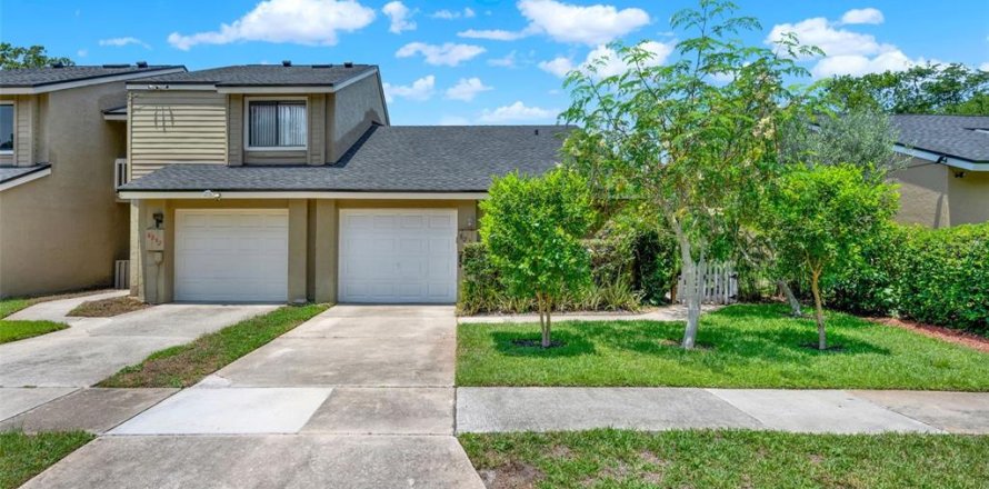 Townhouse in Orlando, Florida 2 bedrooms, 130.81 sq.m. № 1742694