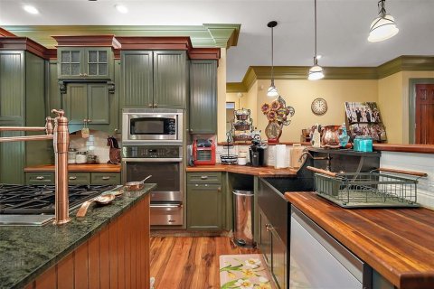 House in Howey-in-the-Hills, Florida 5 bedrooms, 410.16 sq.m. № 1757630 - photo 14