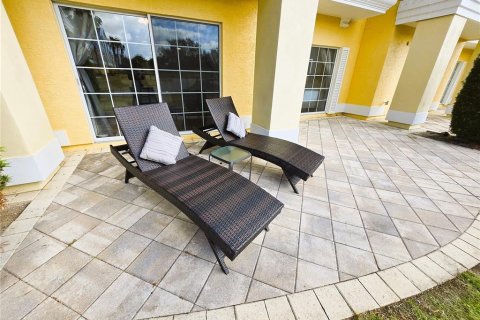 Condo in Four Corners, Florida, 1 bedroom № 2206900 - photo 14