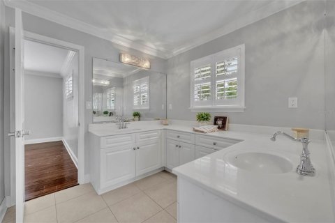 House in Maitland, Florida 4 bedrooms, 287.9 sq.m. № 1894934 - photo 24