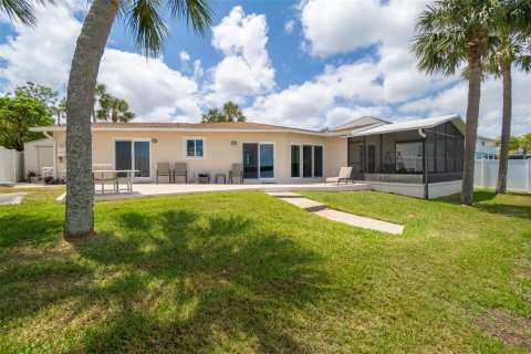 Villa ou maison à vendre à Merrit Island, Floride: 3 chambres, 154.22 m2 № 1654262 - photo 23