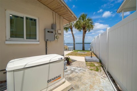 Villa ou maison à vendre à Merrit Island, Floride: 3 chambres, 154.22 m2 № 1654262 - photo 21