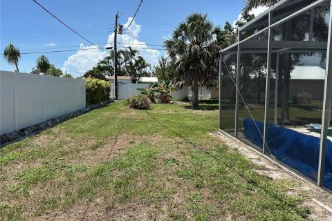 House in Venice, Florida 3 bedrooms, 124.21 sq.m. № 1803004 - photo 22