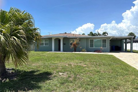 House in Venice, Florida 3 bedrooms, 124.21 sq.m. № 1803004 - photo 1