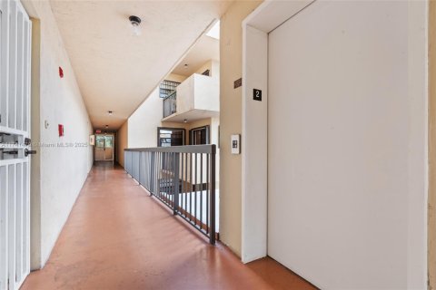 Купить кондоминиум в Майами, Флорида 1 спальня, 63.55м2, № 1696197 - фото 20