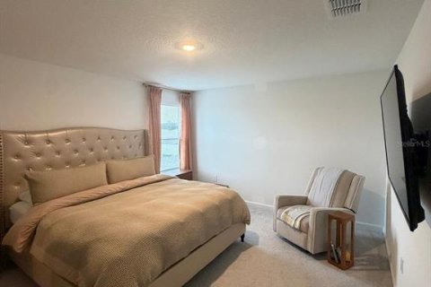 Villa ou maison à louer à Winter Haven, Floride: 4 chambres, 174.1 m2 № 2429468 - photo 9