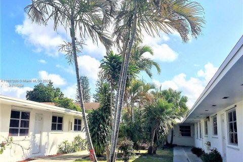 Copropriété à louer à Hollywood, Floride: 1 chambre, 62.71 m2 № 1924750 - photo 9