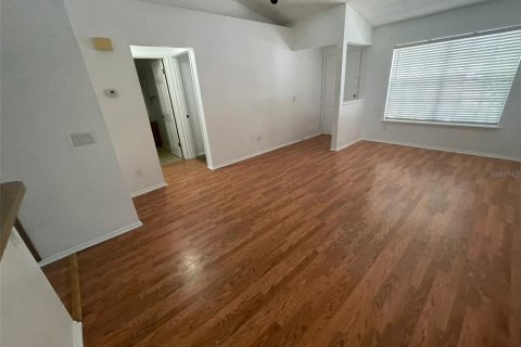 Condo in Orlando, Florida, 2 bedrooms  № 1581209 - photo 12