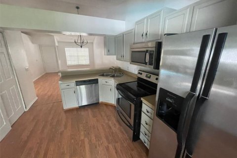Condo in Orlando, Florida, 2 bedrooms  № 1581209 - photo 3