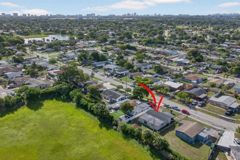 Купить виллу или дом в Помпано-Бич, Флорида 3 спальни, 117.06м2, № 2062905 - фото 21