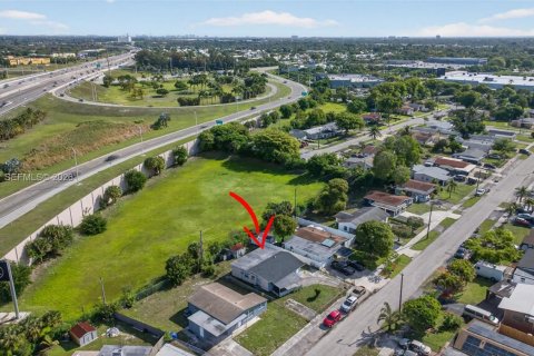 Купить виллу или дом в Помпано-Бич, Флорида 3 спальни, 117.06м2, № 2062905 - фото 1