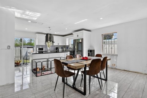 Купить виллу или дом в Помпано-Бич, Флорида 3 спальни, 117.06м2, № 2062905 - фото 13