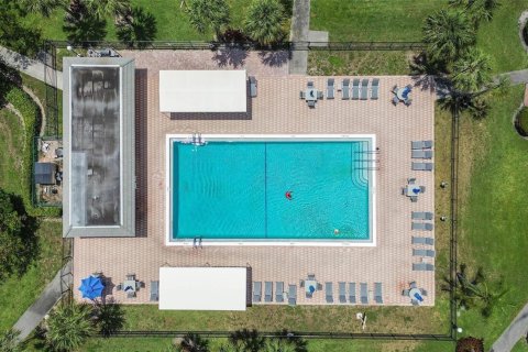 Condo in Coconut Creek, Florida, 2 bedrooms № 2259600 - photo 15
