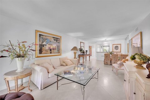 Condo in Coconut Creek, Florida, 2 bedrooms № 2259600 - photo 16