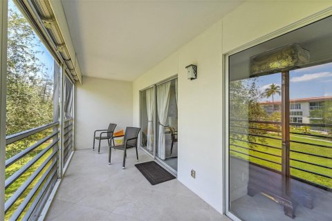 Condo in Coconut Creek, Florida, 2 bedrooms № 2259600 - photo 22