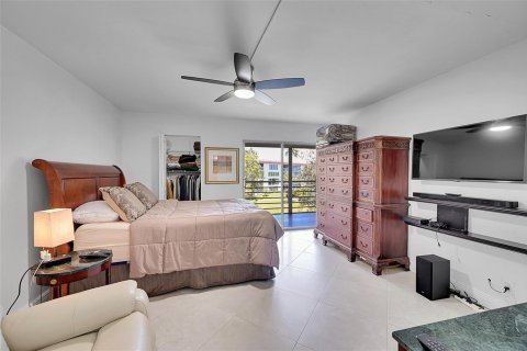 Condo in Coconut Creek, Florida, 2 bedrooms № 2259600 - photo 27