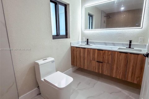 House in West Palm Beach, Florida 3 bedrooms, 156.63 sq.m. № 2007773 - photo 16