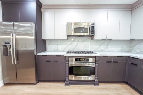 House in West Palm Beach, Florida 3 bedrooms, 156.63 sq.m. № 2007773 - photo 7